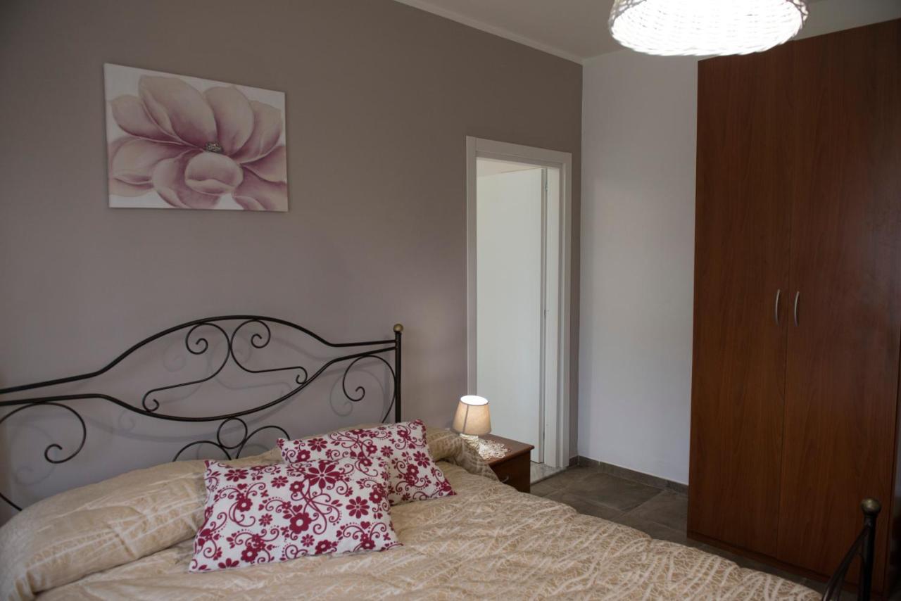 Villa Miriade B&B Paestum Bagian luar foto